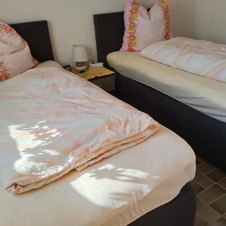 شقة Ferien-u. Monteurwohnung Ganze In Schieder- Schwalenberg *