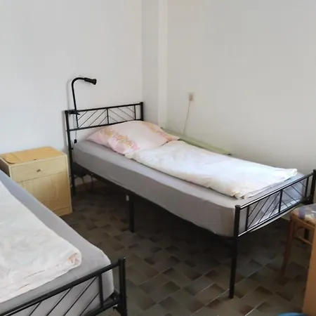 Ferien-u. Monteurwohnung Ganze In Schieder- Schwalenberg *