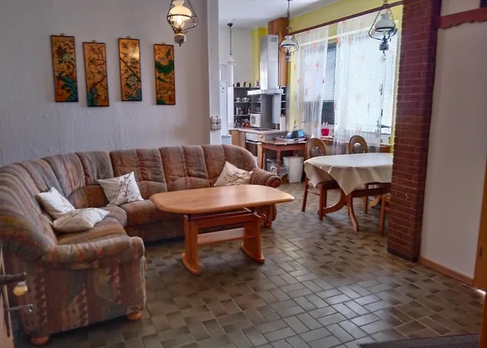 Ferien-u. Monteurwohnung Ganze In Schieder- Schwalenberg Appartement *