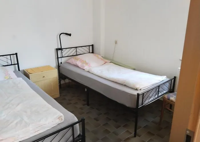 Ferien-u. Monteurwohnung Ganze In Schieder- Schwalenberg *